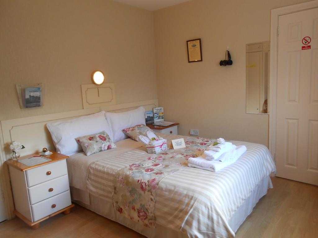 Moonarch Bed And Breakfast Kilkenny Exterior photo