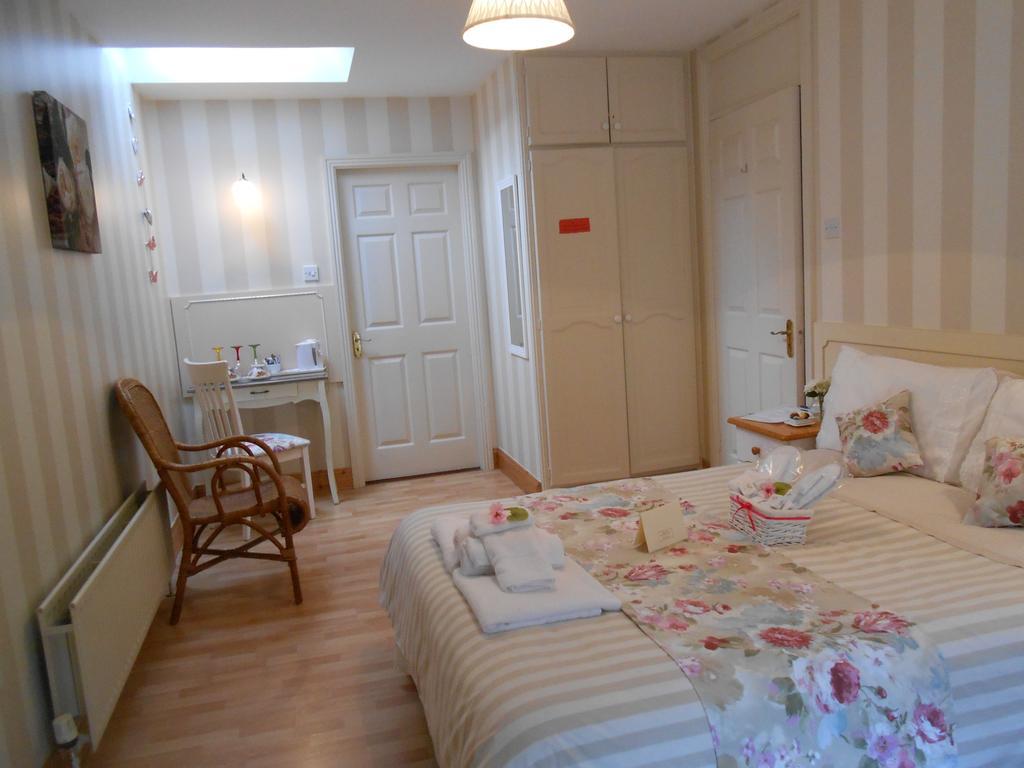 Moonarch Bed And Breakfast Kilkenny Exterior photo